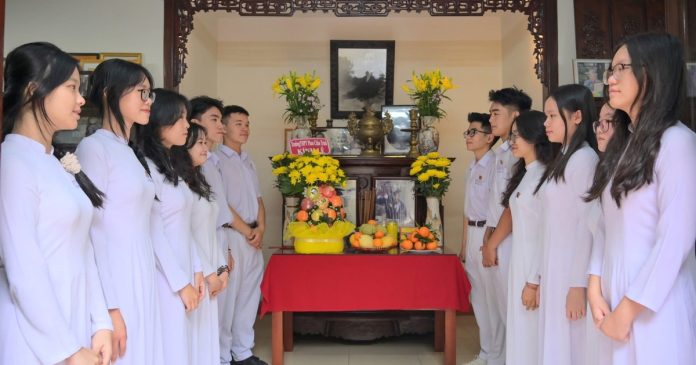 'Học cách biết ơn những học sinh chưa ngoan'