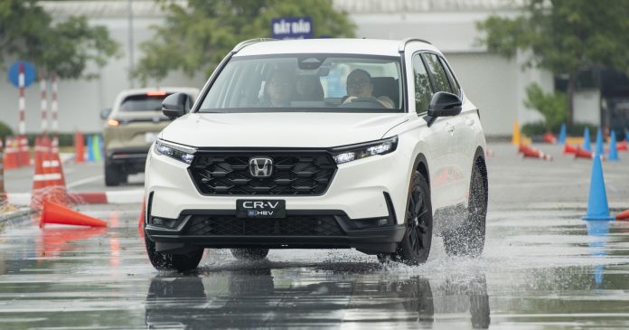 Honda CR-V hybrid lắp ráp tại Việt Nam khác gì