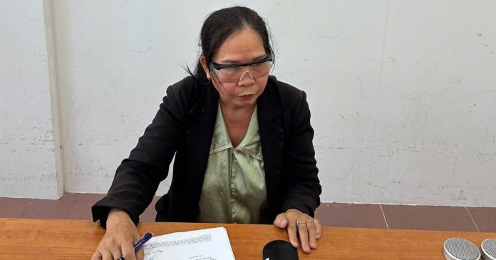 Khởi tố người phụ nữ xúc phạm công an, Viện