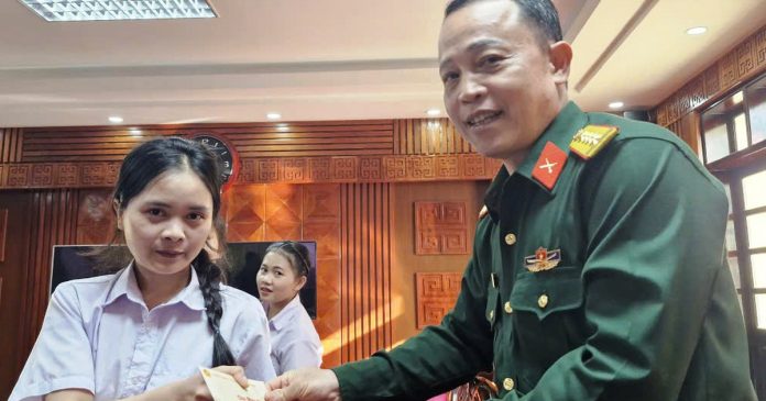 Mỗi sinh viên Lào là một 'đại sứ đặc biệt'