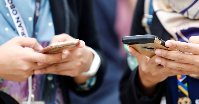 Những thói quen dùng smartphone gây lãng phí thời gian