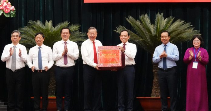 TP.HCM cần ưu tiên xử lý các điểm nghẽn lớn
