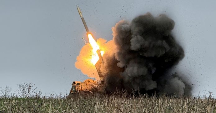 Ukraine hứng mưa tên lửa, Nga tố Mỹ phá vỡ